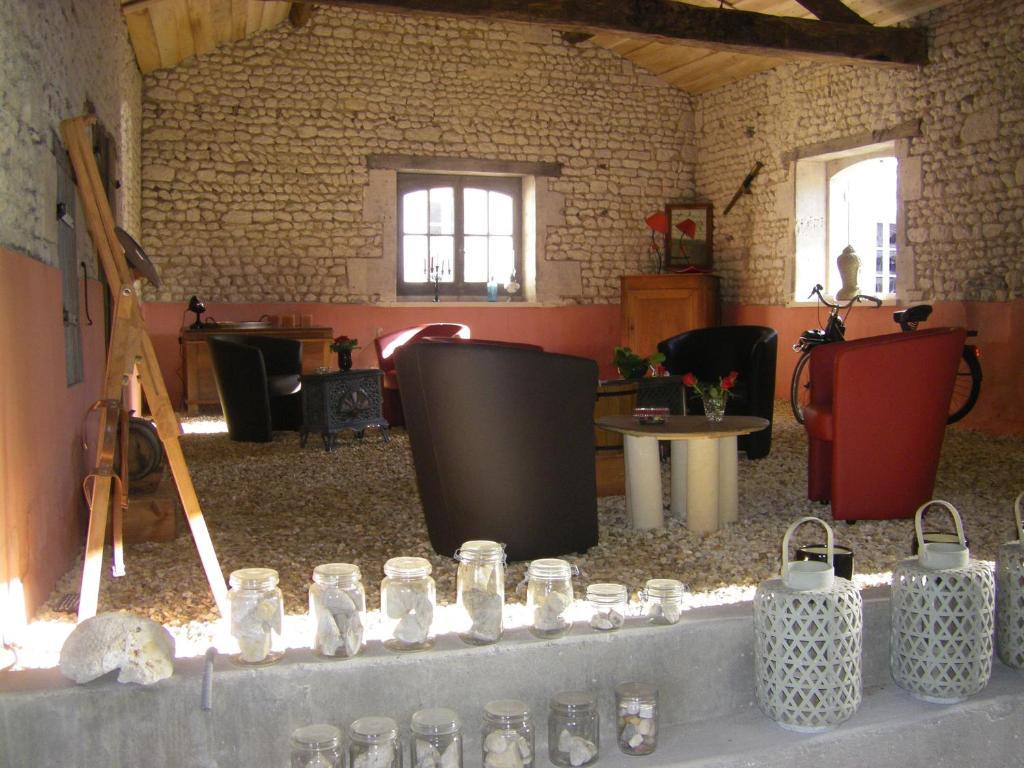 Chambre D'Hotes Clos Des Pierres Blanches Brie-sous-Archiac Buitenkant foto